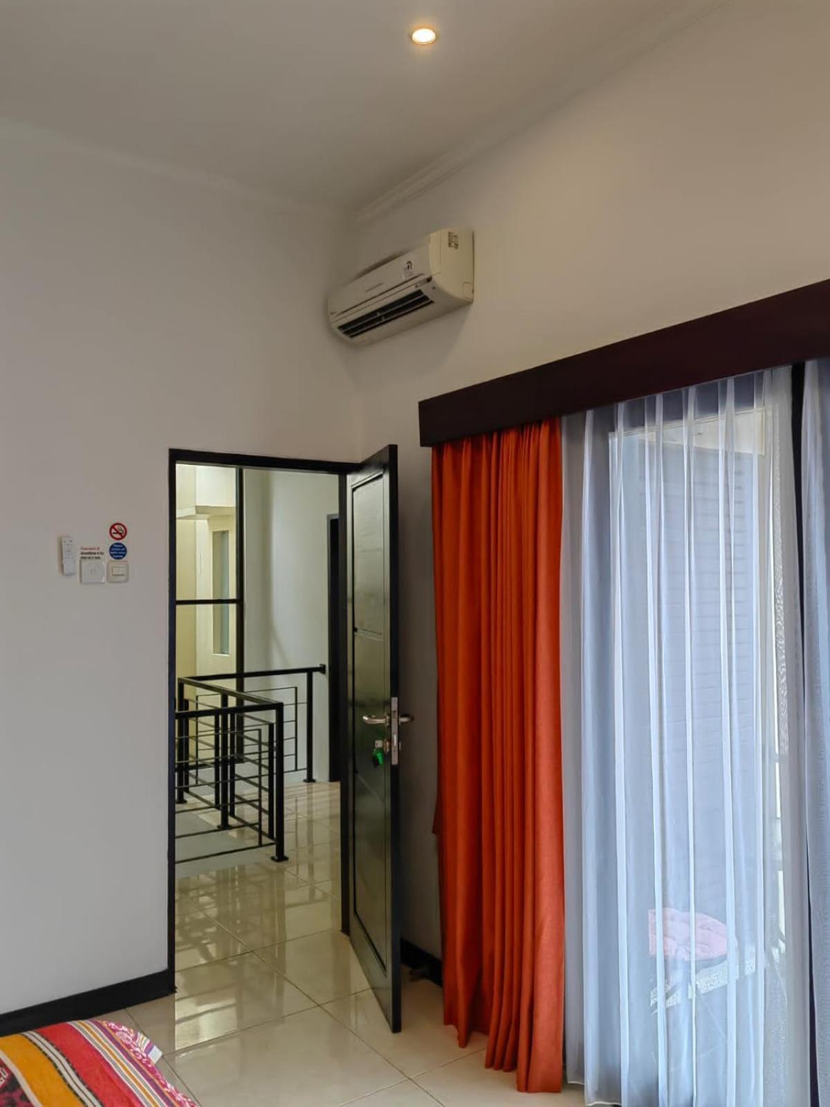 Bali, Kuta, De Kubu Villa No1 Легіан Екстер'єр фото